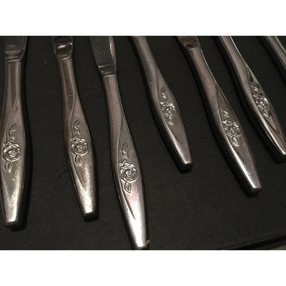 Oneida craft 12 Deluxe Stainless Lasting Rose Dinner Butter lot Knives